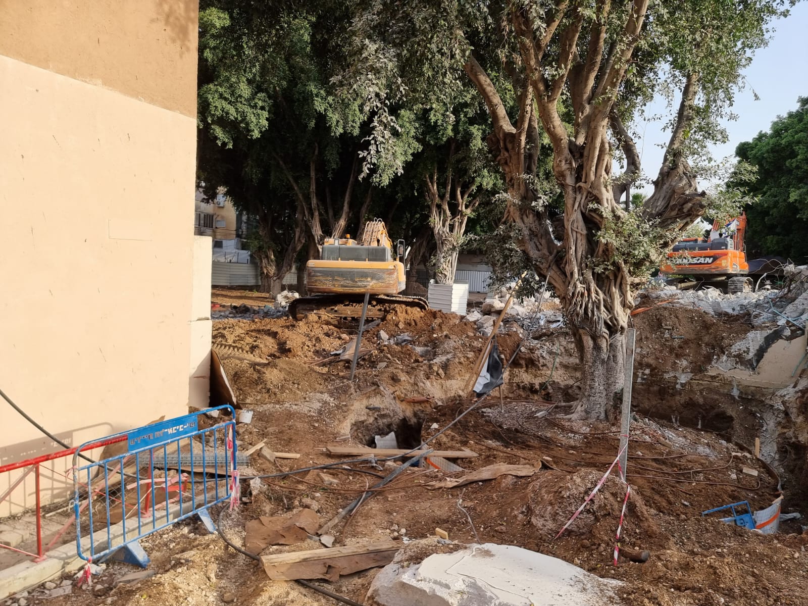 WhatsApp Image 2022-05-27 at 6.27.50 PM (1).jpeg